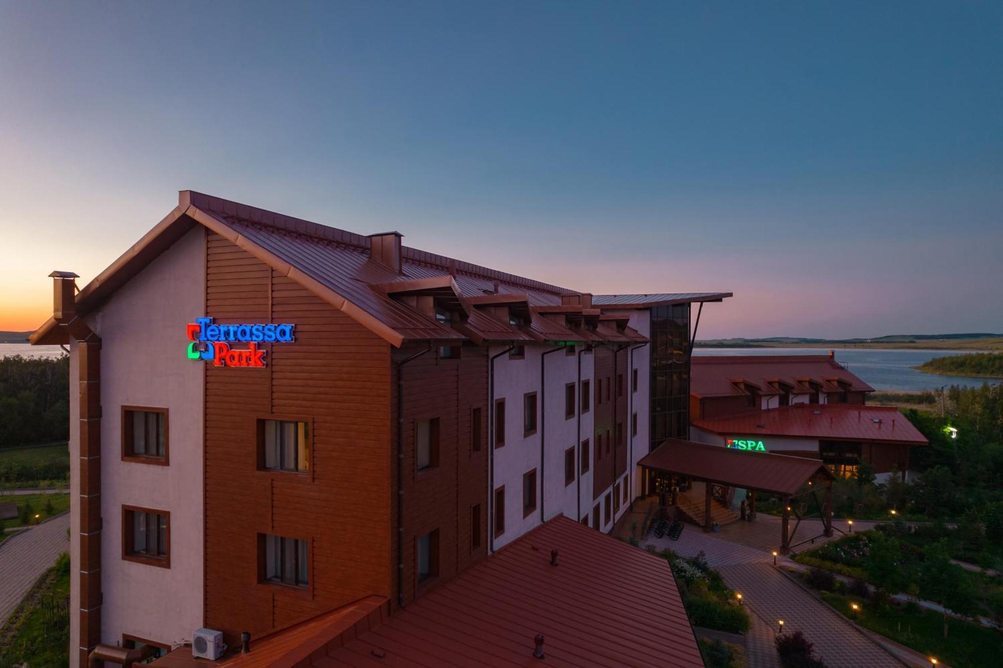 Terrassa Park Hotel Borovoe Bagian luar foto